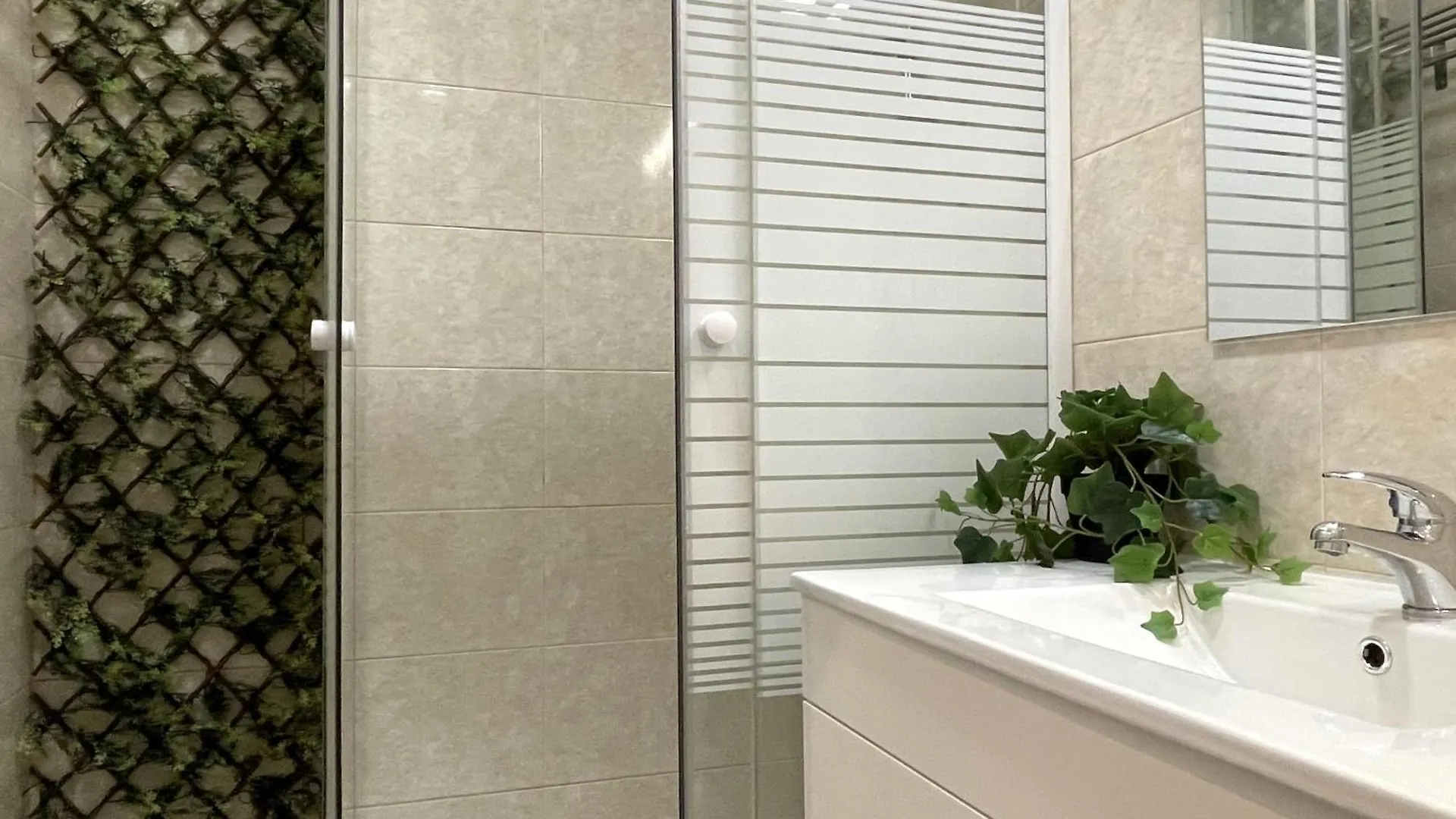 Mc Warm Romantic Home 3Br2Ba @ Trendy Principe Real Лиссабон 0*,  Португалия